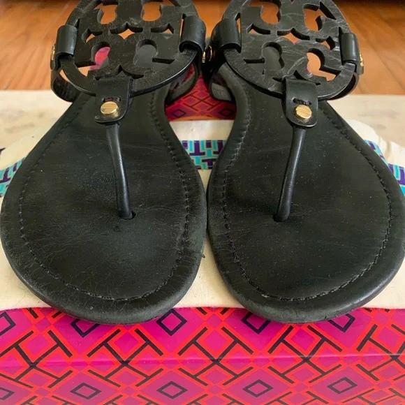Tory Burch Black Logo Thong Sandals - Picture 5 of 13